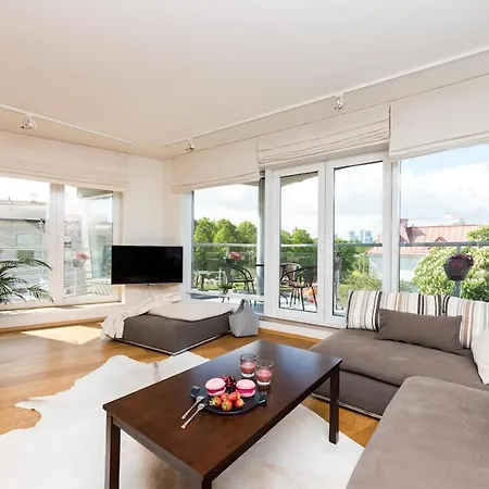Spacious Beachfront *